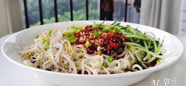 革新美食之旅，面馆最新煮面锅重塑美食体验之旅